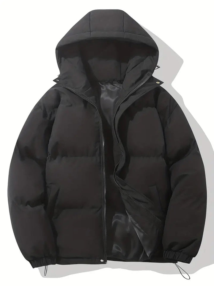 Kian | Daunenjacke mit Kapuze und breiten Steppnähten