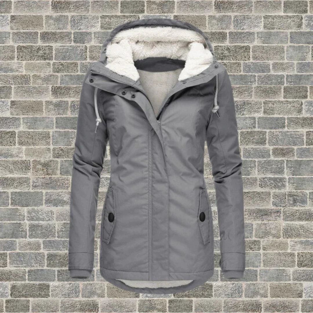 Mara | Chaqueta con cremallera y capucha afelpada de diseño