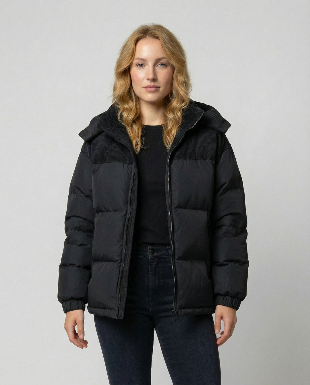 Lina | Chaqueta con capucha, acolchado ancho y cremallera