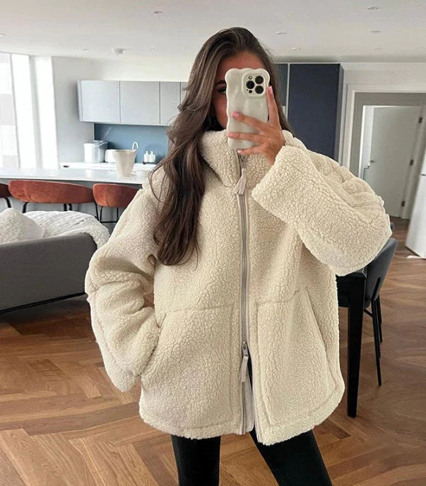 Mara | Veste zippée en tissu pelucheux à col montant