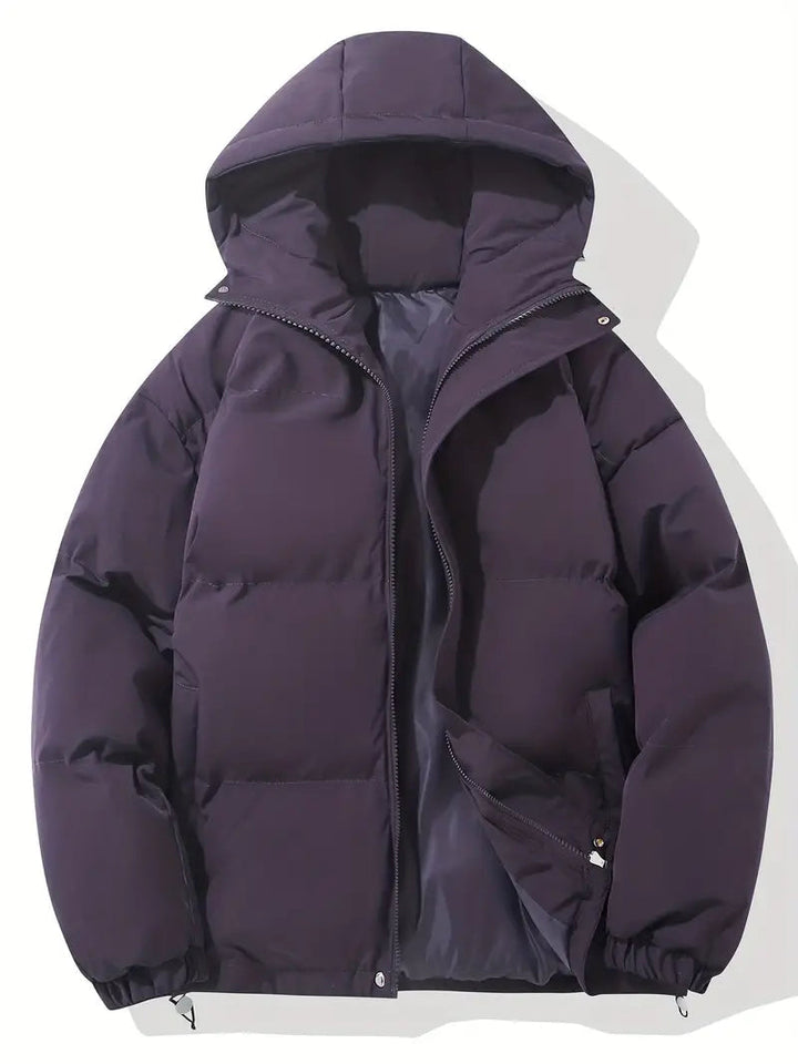 Kian | Daunenjacke mit Kapuze und breiten Steppnähten