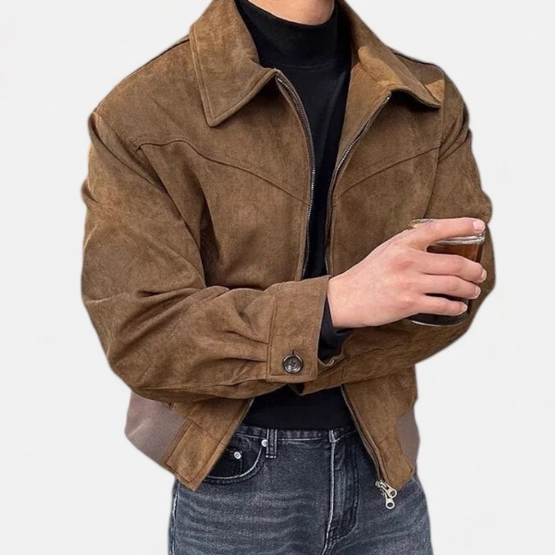 Leif | Chaqueta con cremallera, costuras en el canesú y acabado de ante