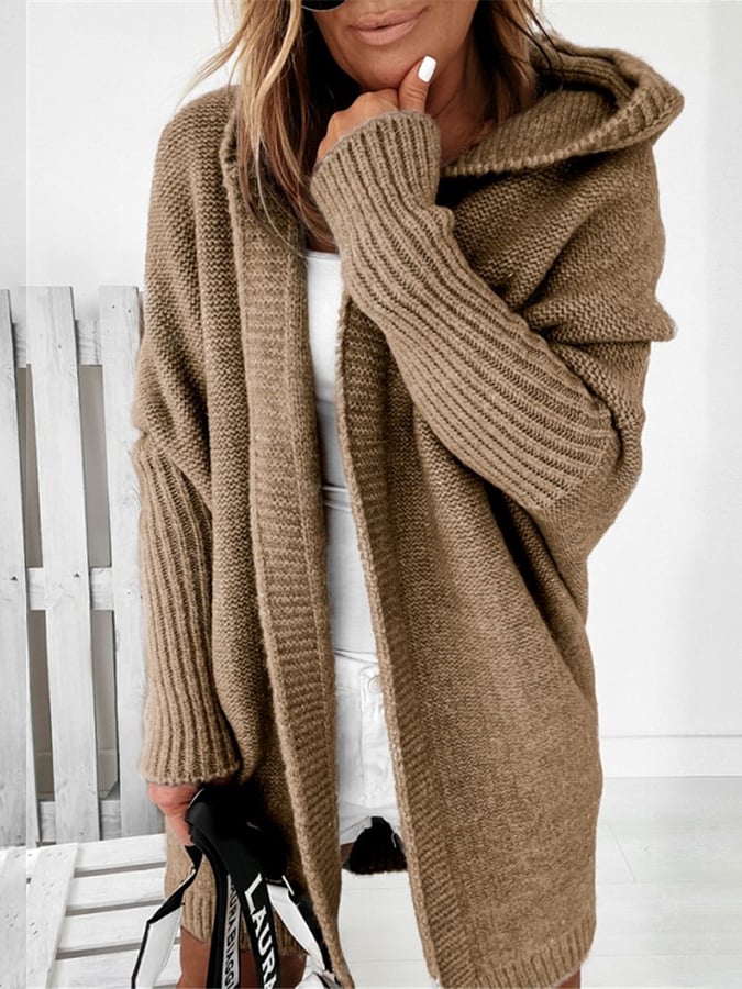 Lia | Strickjacke mit Kapuze und gerippten Ärmeln