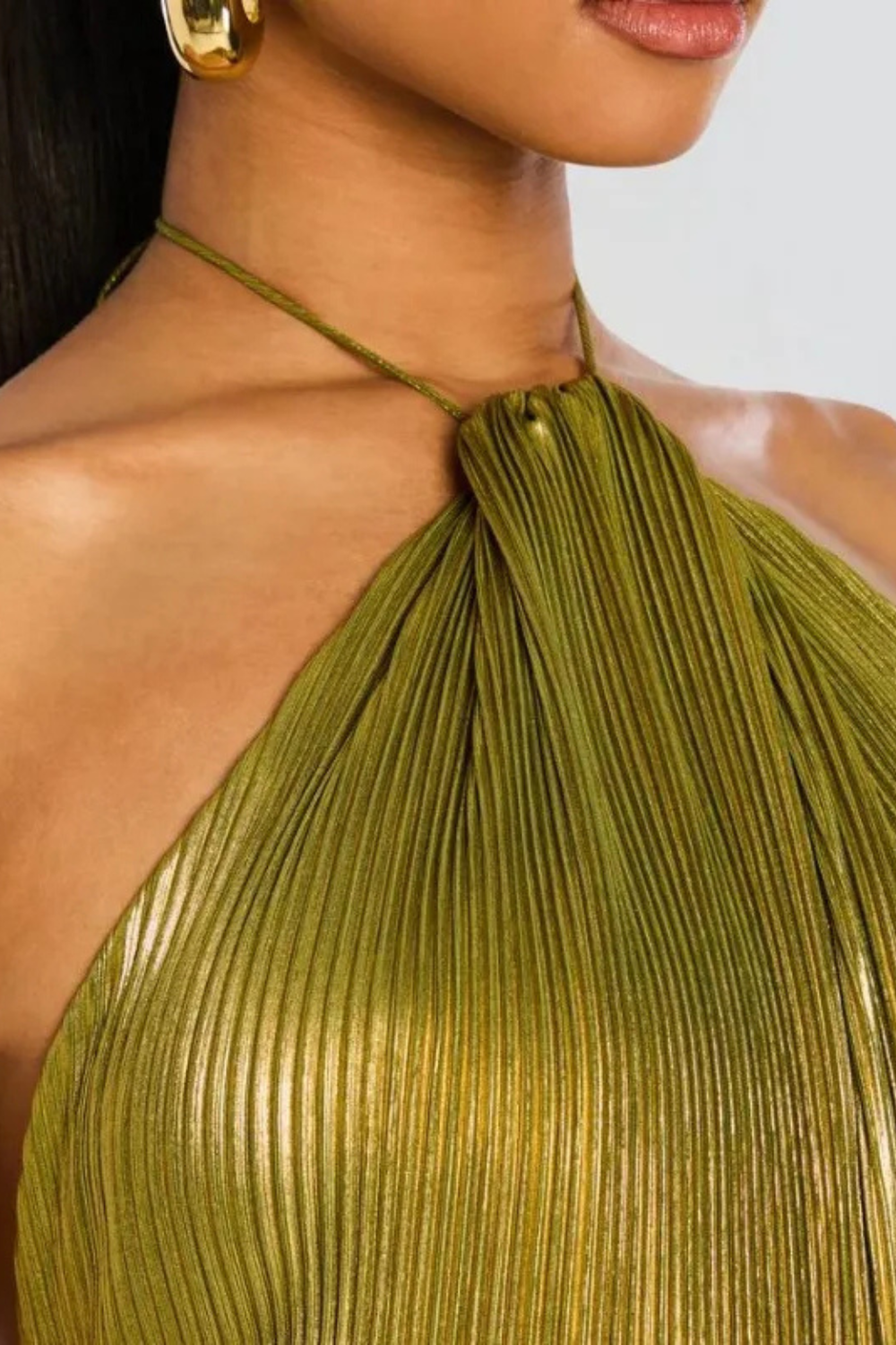 Abito Elegante Oro con Collo Halter