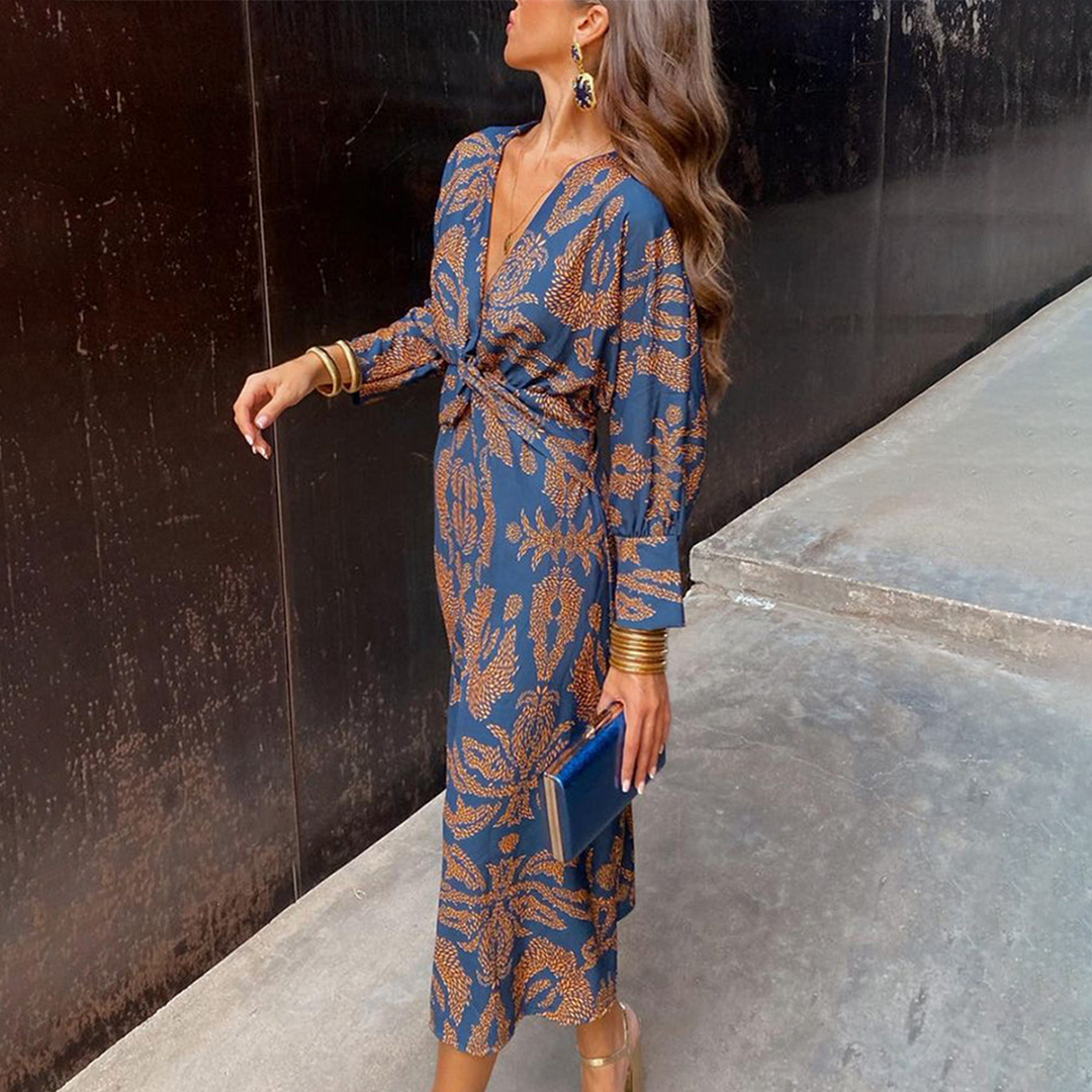 Midi dress with long sleeves