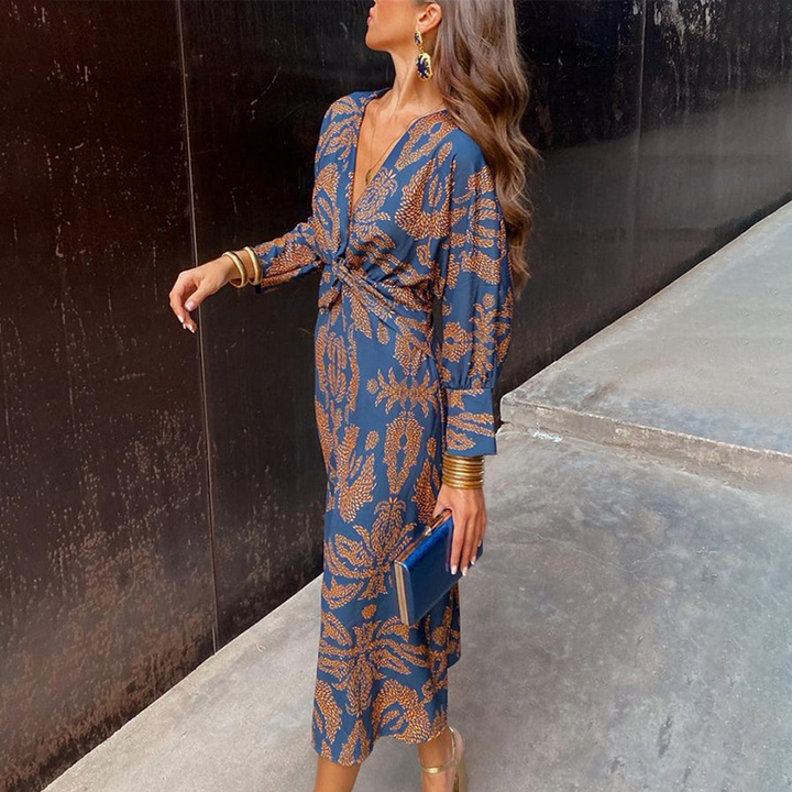 Midi dress with long sleeves