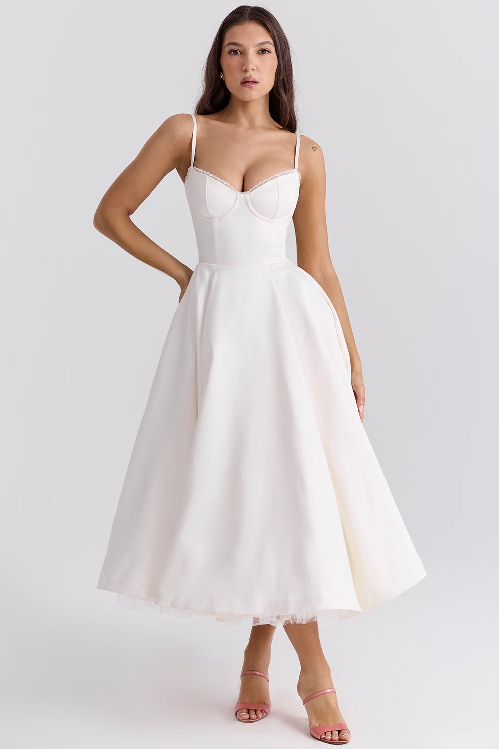 Abito Blu Elegante con Dettagli Glamour