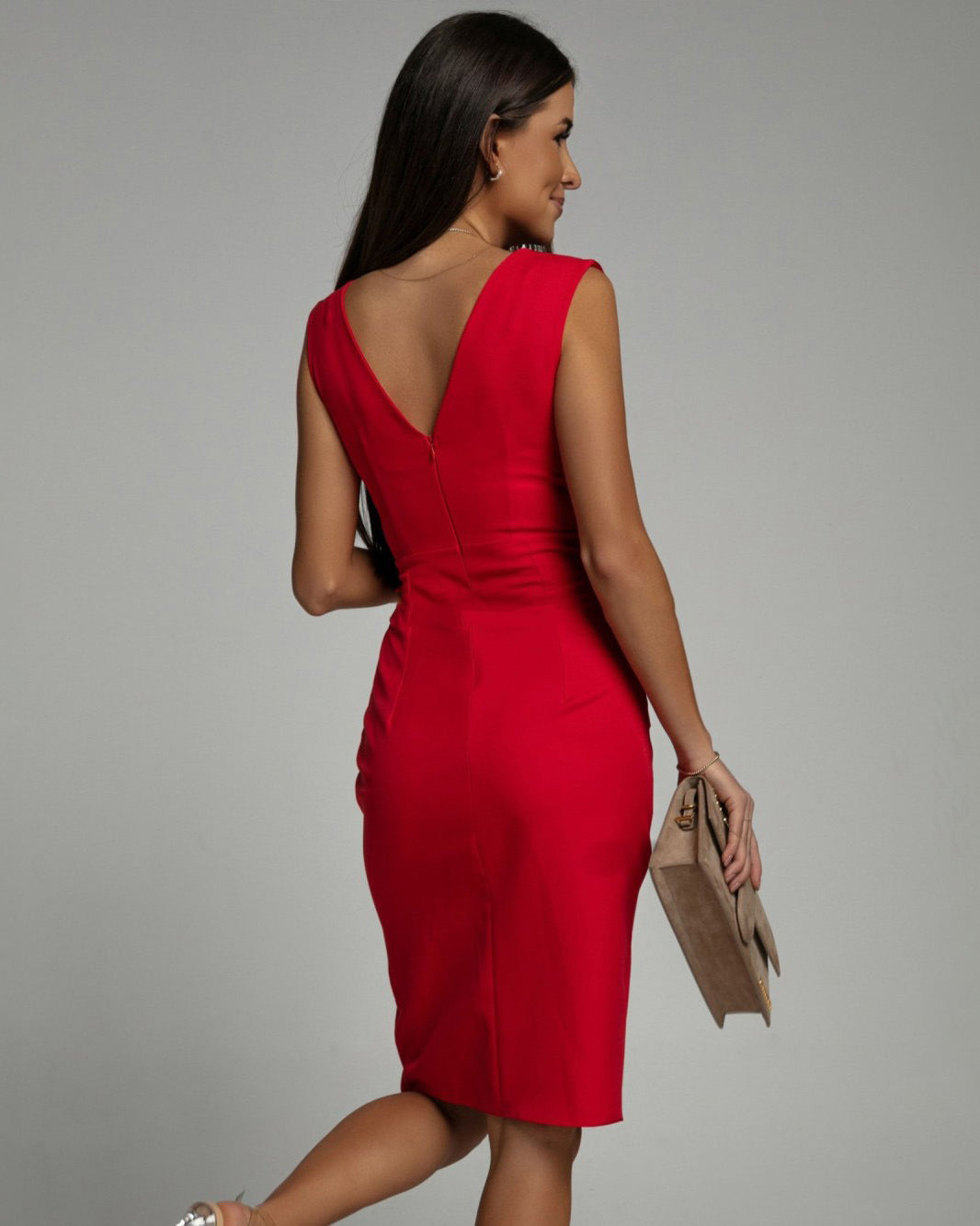 Freesia | Abito aderente con scollo a V e spacco