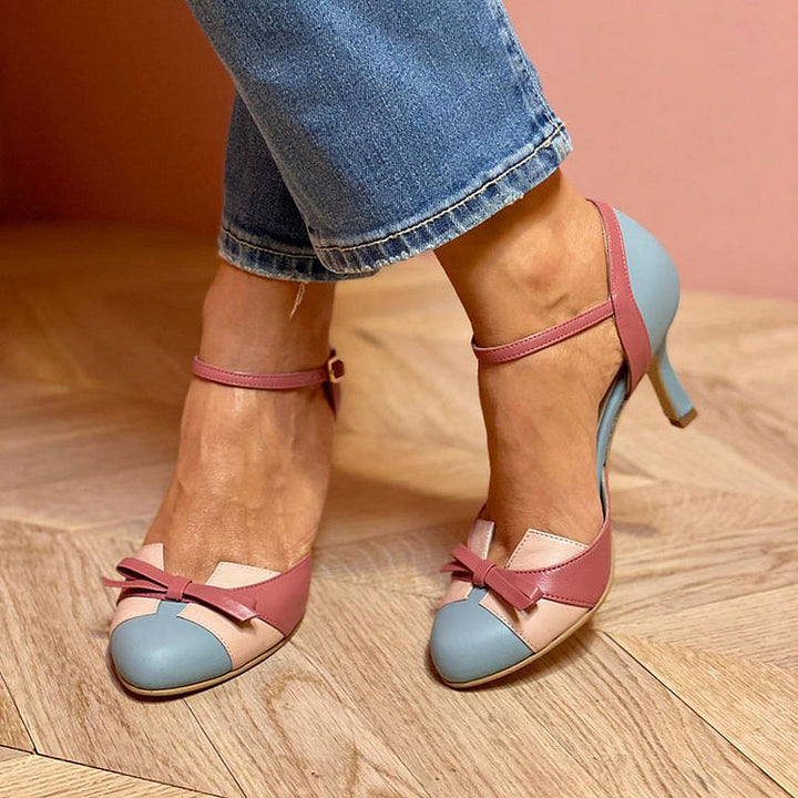 BANDEL PUMPS WITH BOW DETAIL