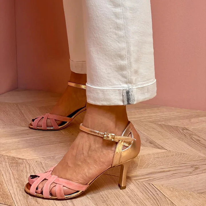 HIGH SANDALS WITH STRAPS