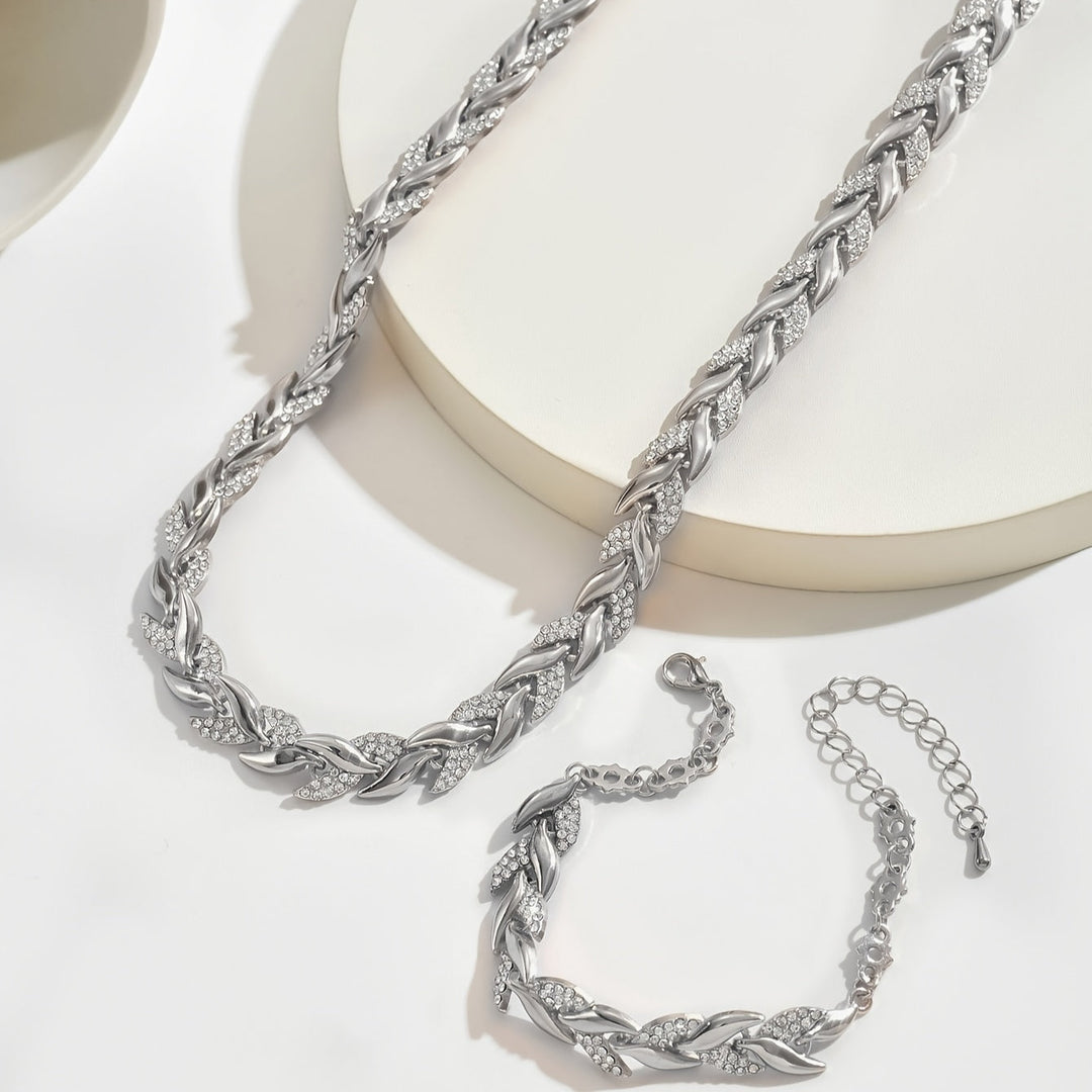 Claudine™ | Handmade fishtail pendant