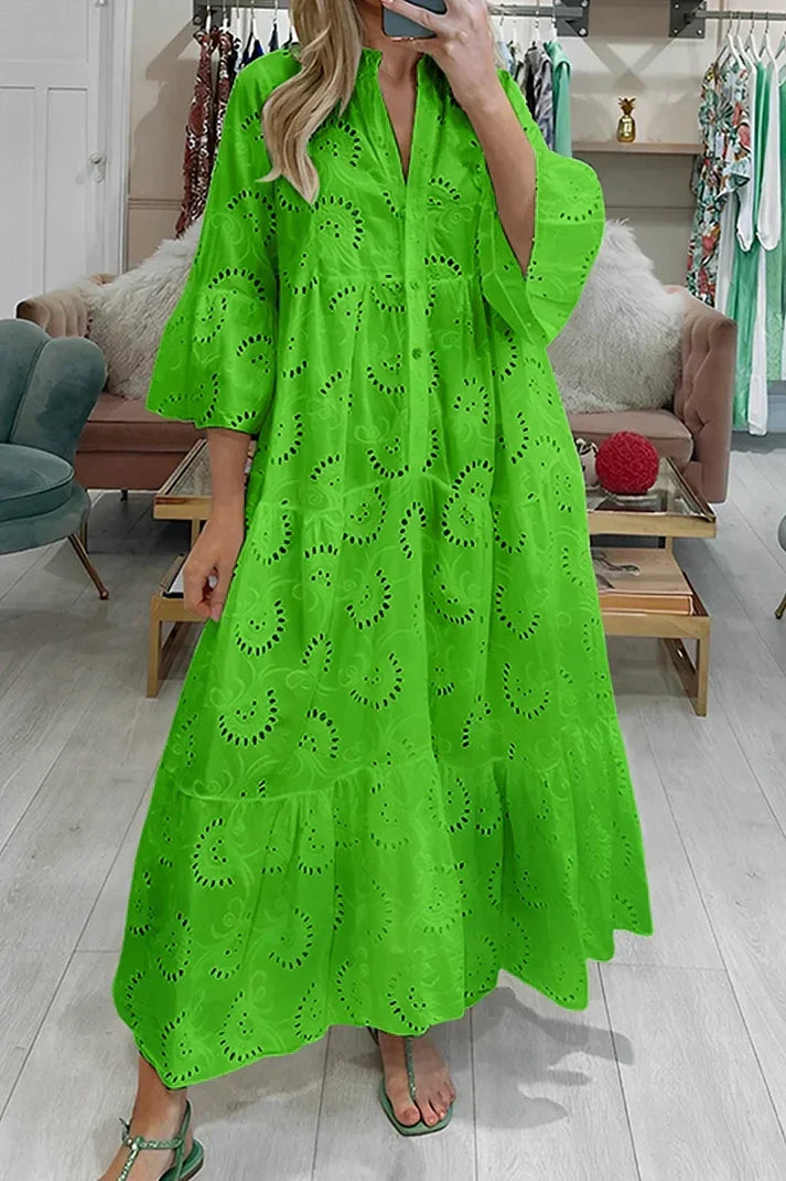 Elegant dress with eyelet embroidery