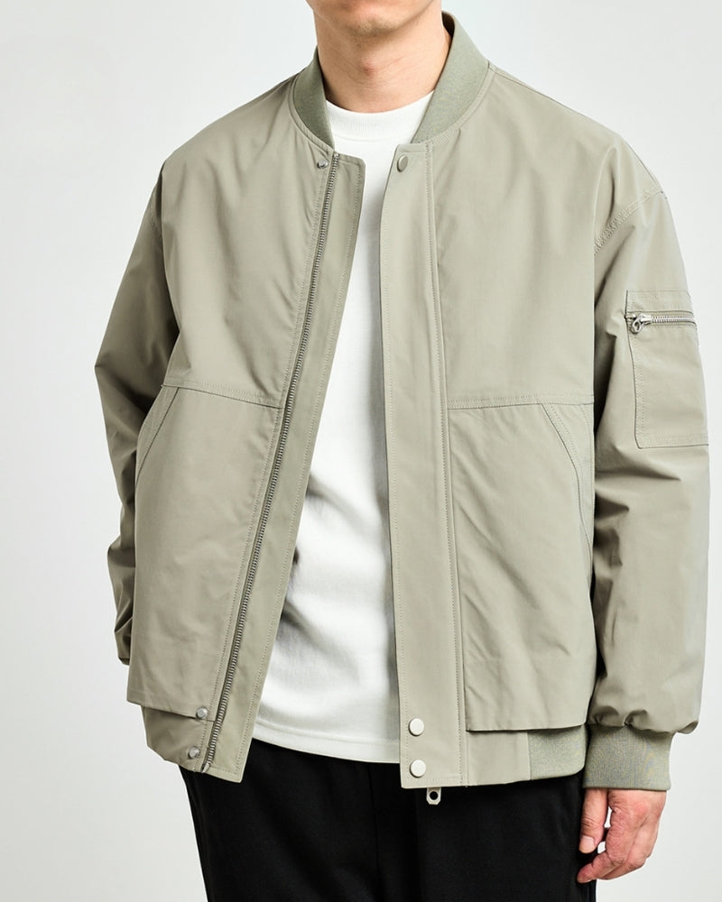 Giacca Bomber Minimalista | Essential Style and Everyday Comfort
