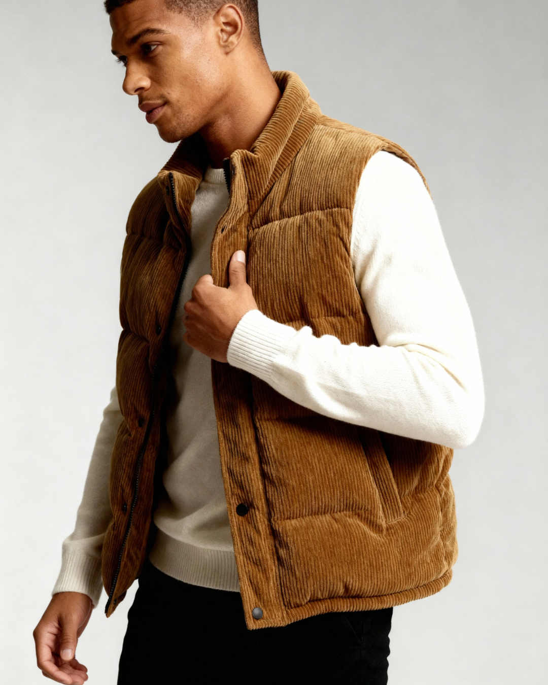 Chaleco acolchado de pana para hombre | Calidez ligera y estilo elegante para los días frescos