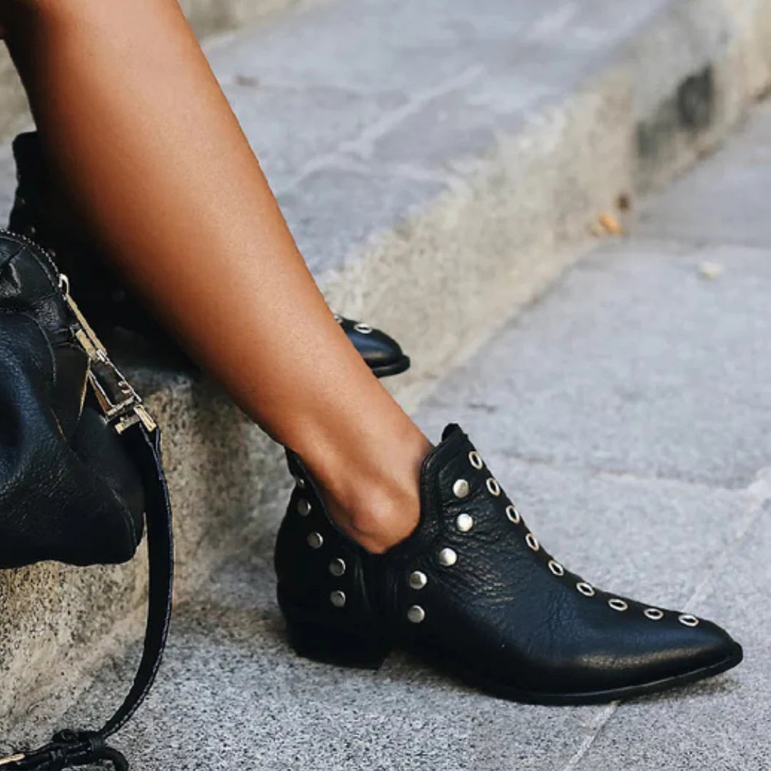 Botines de Serraje/Piel Mujer – Estilo Boho Chic con Tachuelas | Cómodos y Versátiles