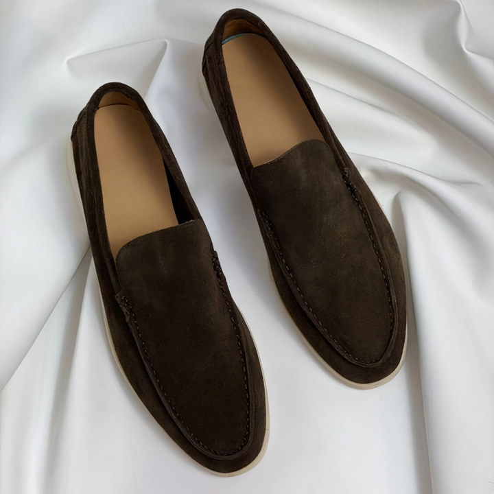 Loafer uomo slip-on con suola bianca