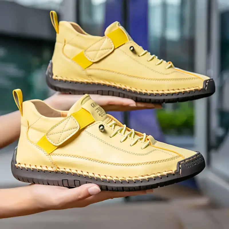Oriana | Baskets à lacets avec surpiqûres contrastantes