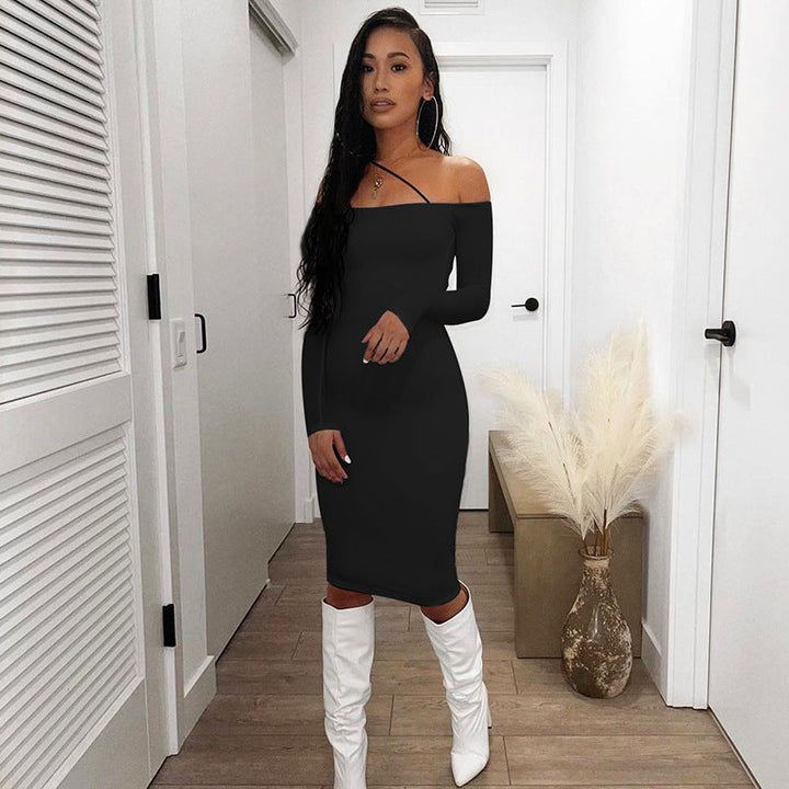 Vestido midi con hombros descubiertos y mangas largas