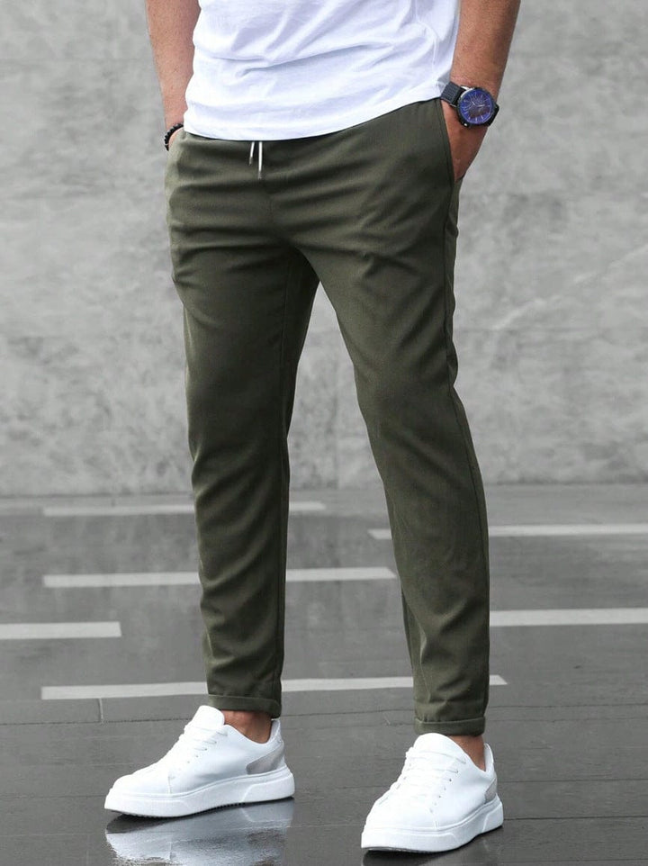 Pantaloni affusolati con coulisse da uomo