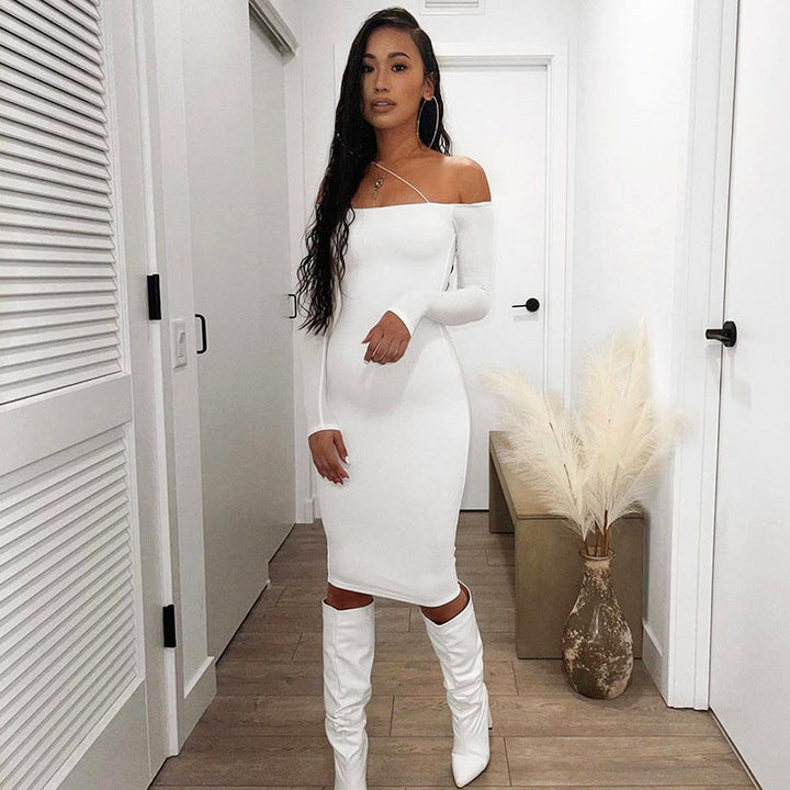 Vestido midi con hombros descubiertos y mangas largas
