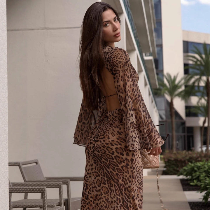Maxikleid mit Leopardenmuster und ausgestellten Ärmeln
