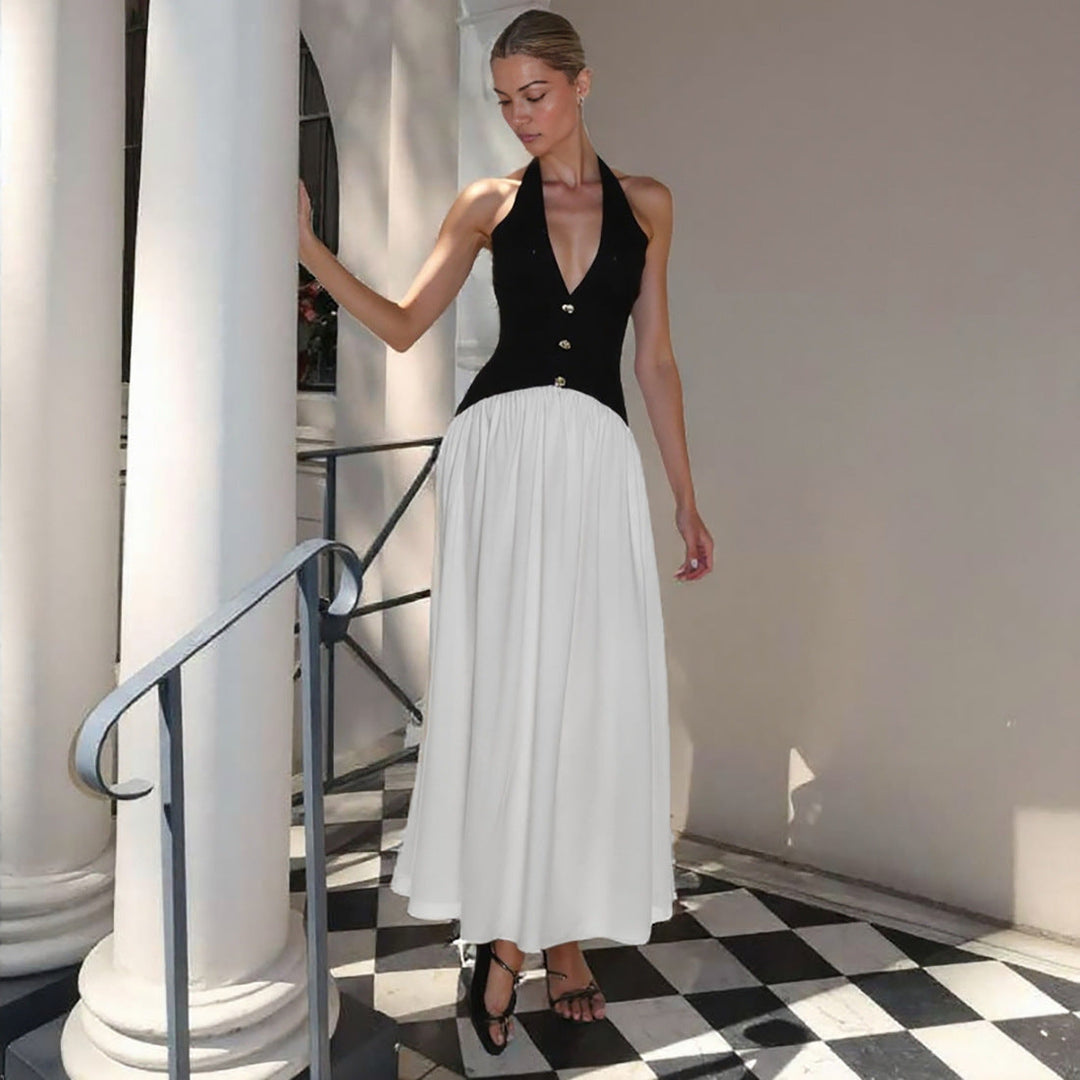 Vestido maxi com decote em V profundo e corpete com botões