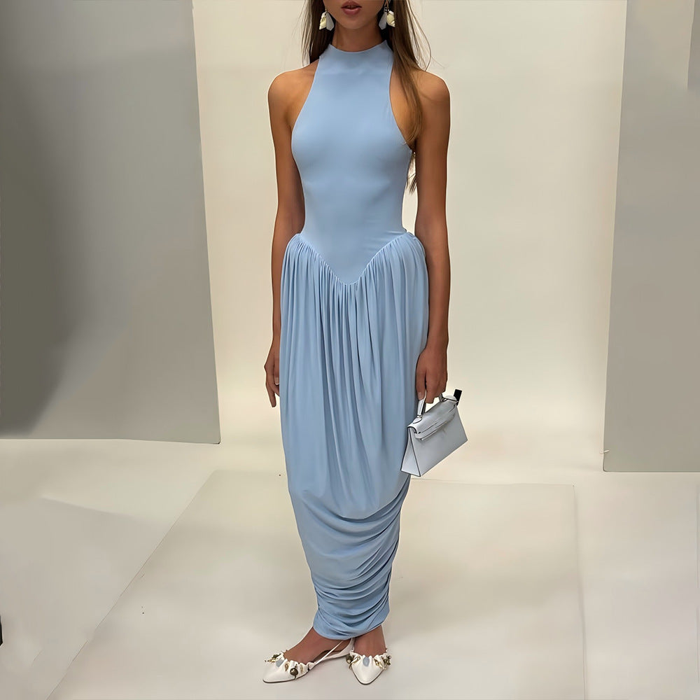 Robe longue sans manches à col montant