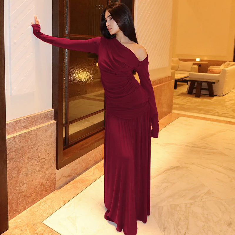 Asymmetrisches Wickelmaxikleid mit langen Ärmeln