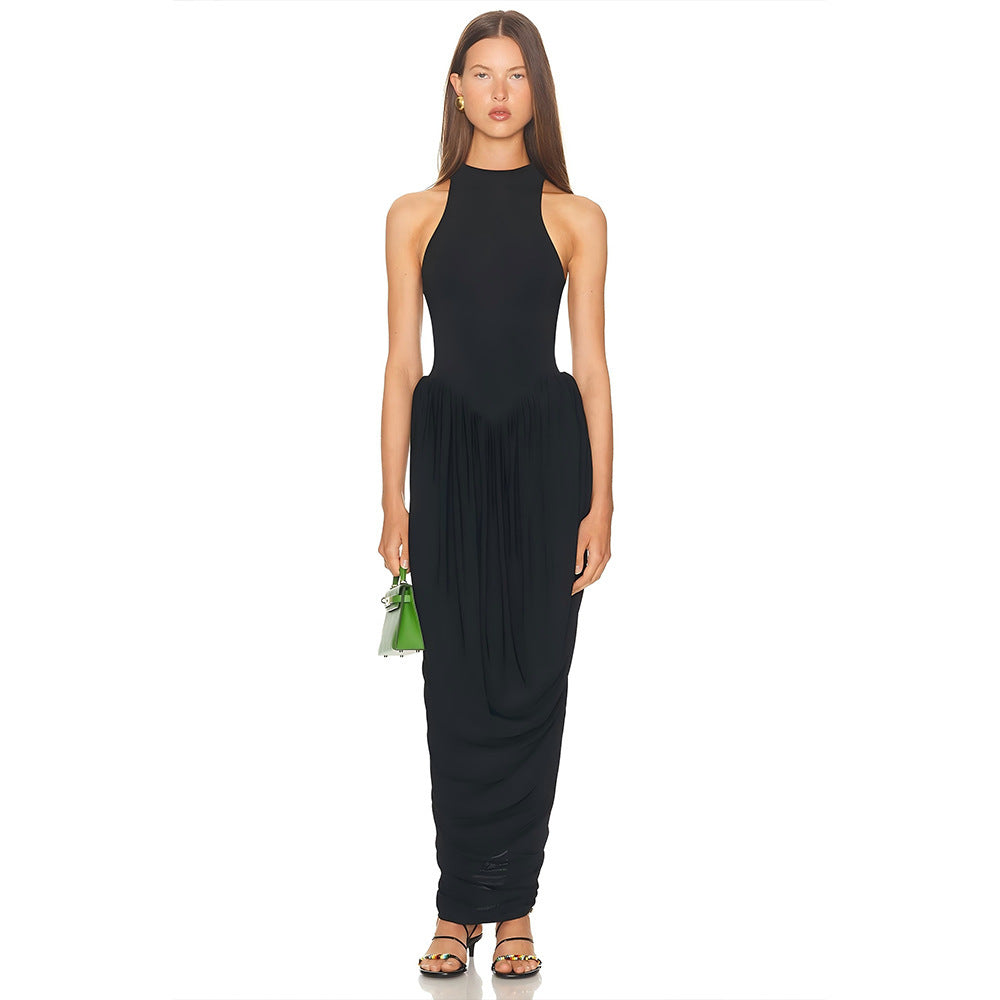 Robe longue sans manches à col montant
