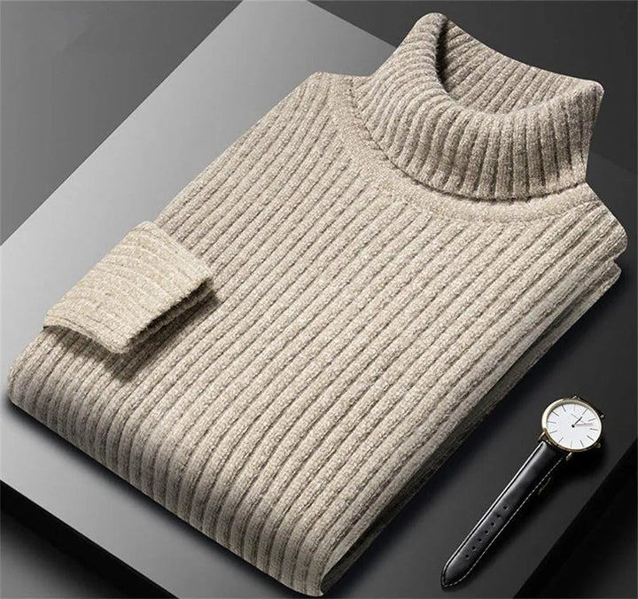 Maglione lavorato a collo alto | Caldo e raffinato