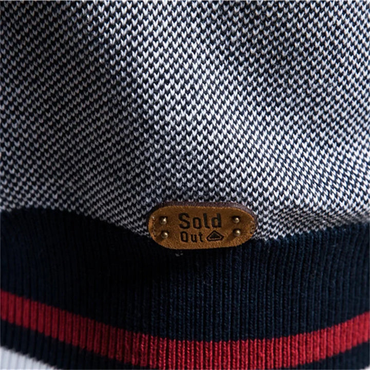 Herren-Strickjacke mit Kontrastärmeln und Reißverschluss