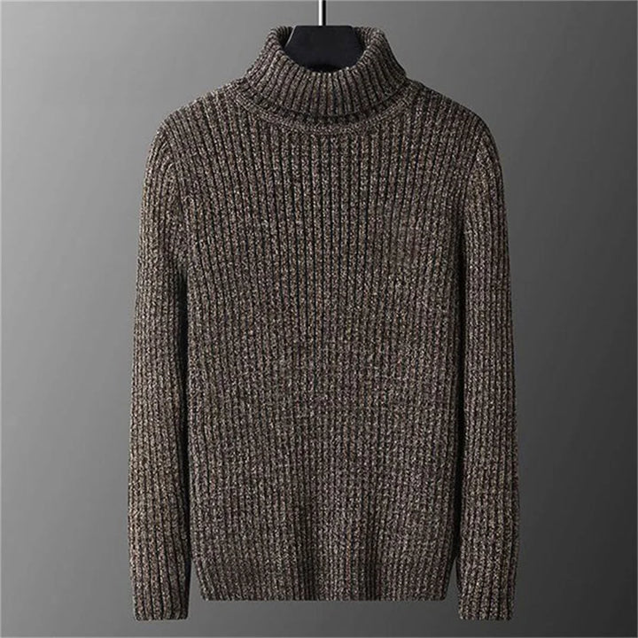 Maglione lavorato a collo alto | Caldo e raffinato