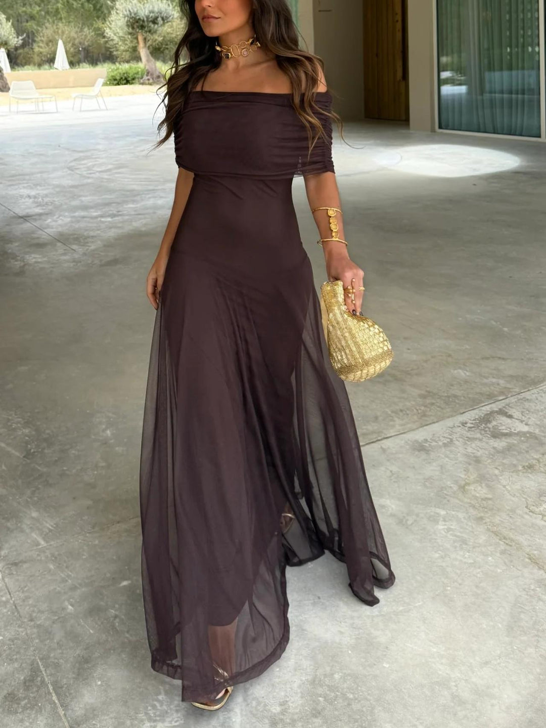 Abito Elegante con Sovrapposizione in Mesh