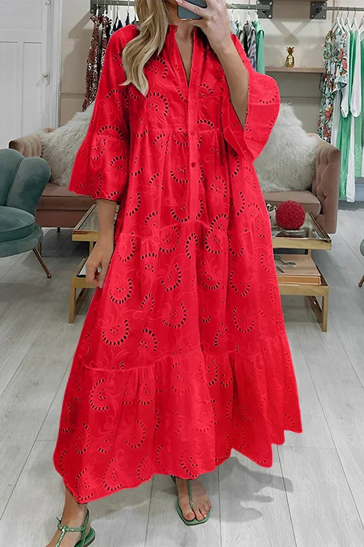 Elegant dress with eyelet embroidery