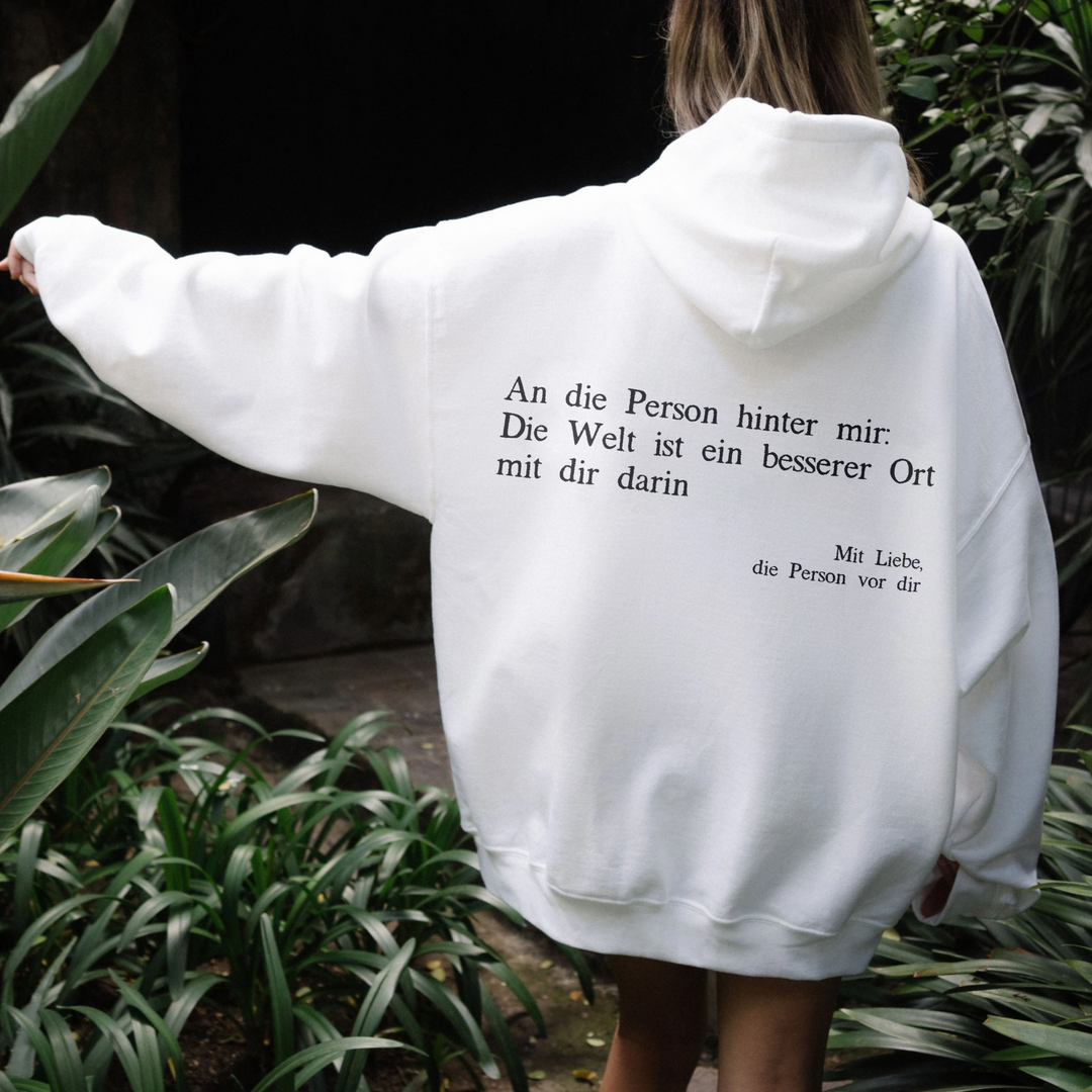Nele | Sweat à capuche avec inscription dans le dos