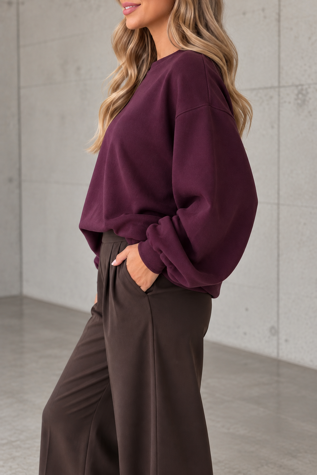 Mira | Felpa girocollo con spalle scese