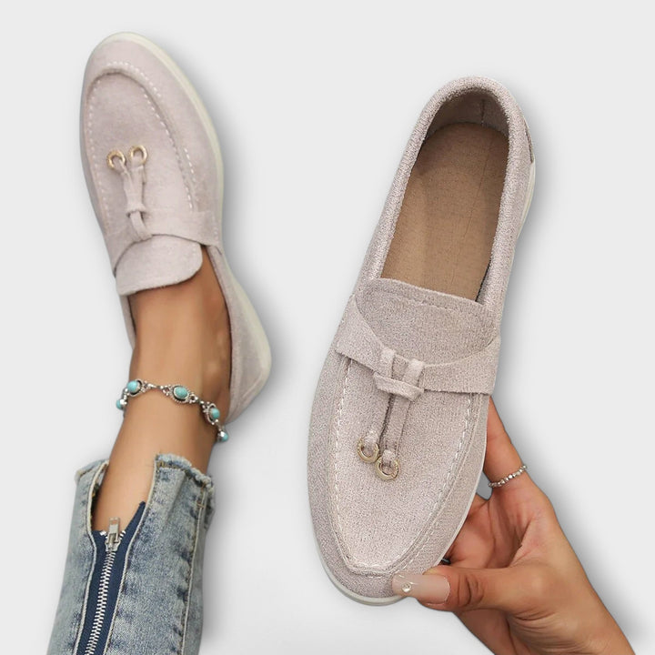 Gamila - Elegant Moccasin
