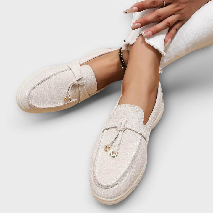 Gamila - Elegant Moccasin