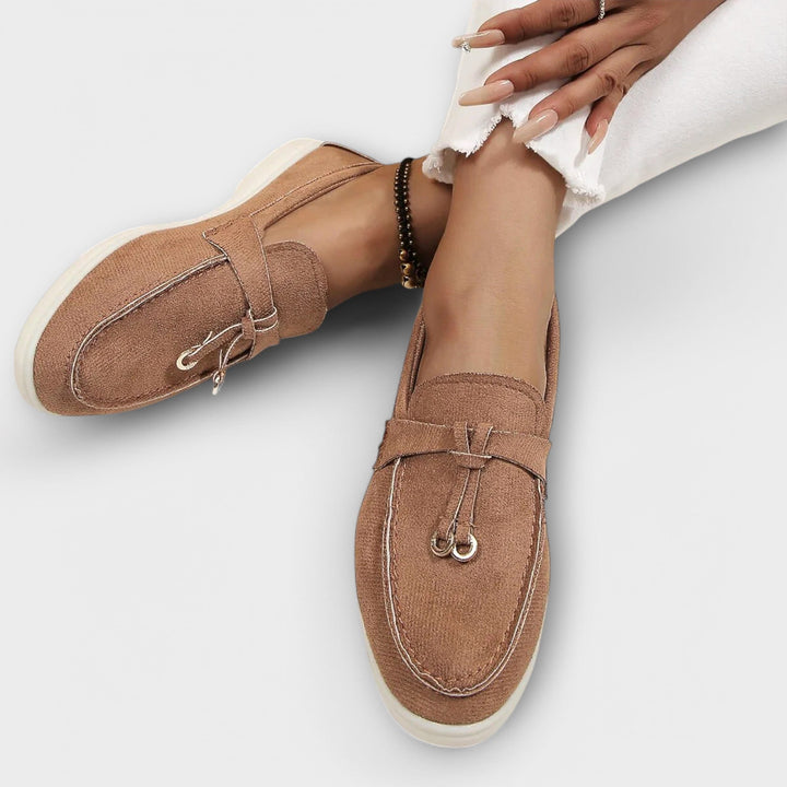 Gamila - Elegant Moccasin