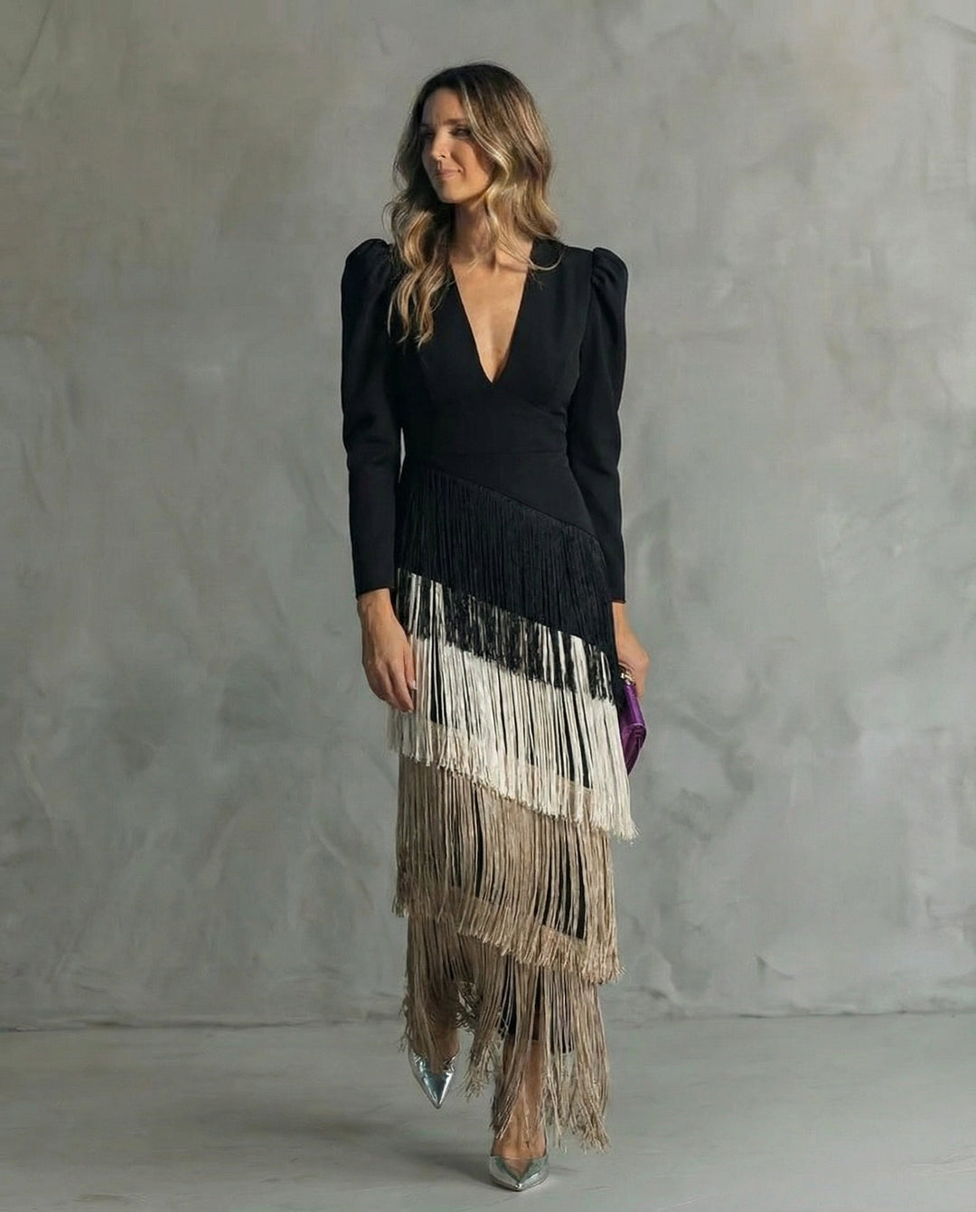 Alessia - Elegante abito midi con maniche con frange