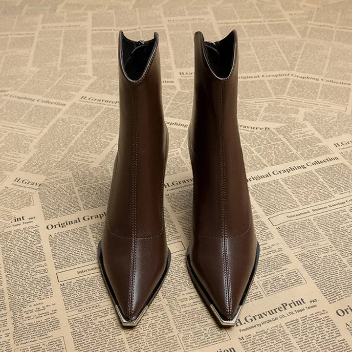 Nina | Bottes Chelsea à bordure métallique au bout