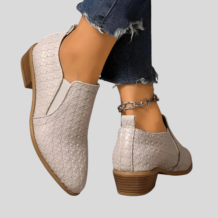 Elsa | Stiefeletten mit Flechtoptik und Blockabsatz