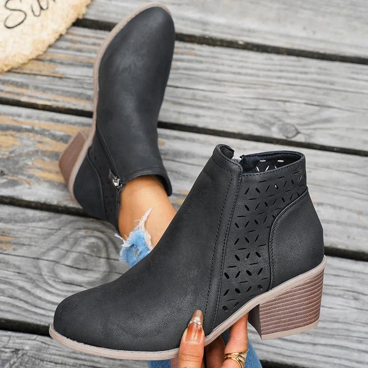 Gabrielle | Botines vaqueros con aberturas