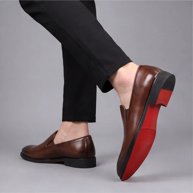 Lucien | Mocassins à enfiler à semelle rouge