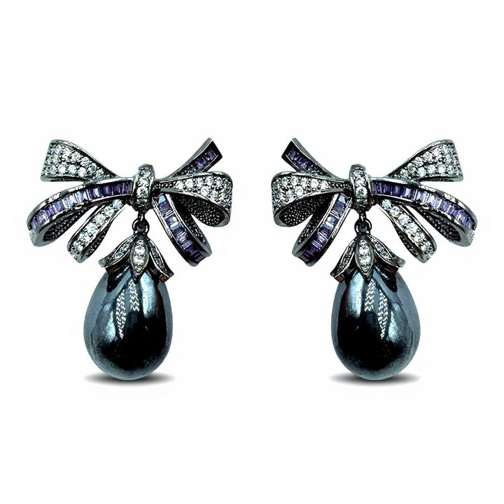 Bow with pendant pearl