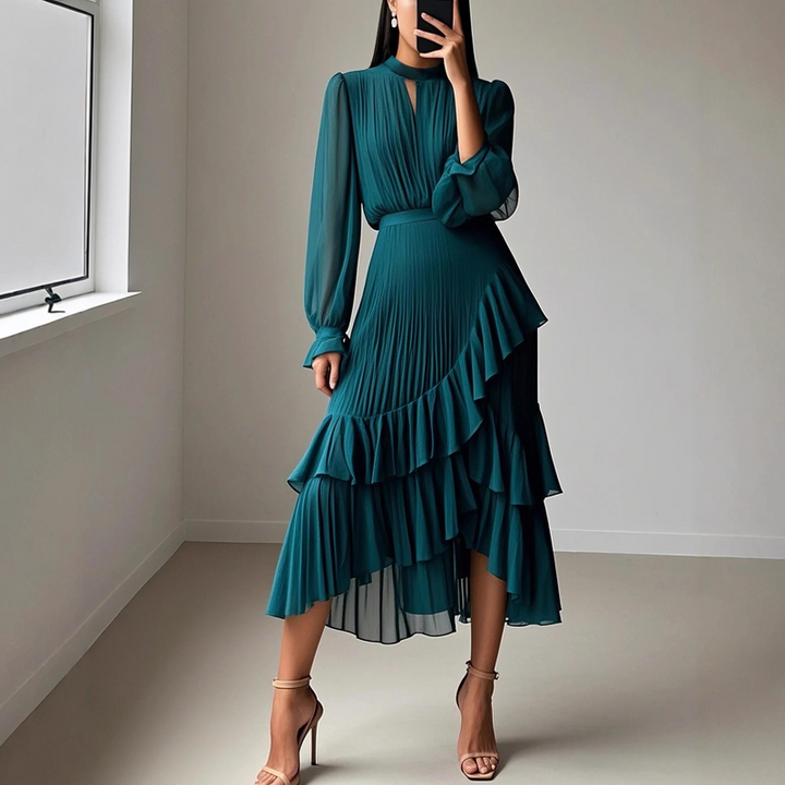 Elegante abito midi plissettato con volant
